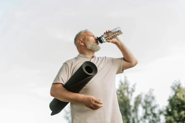 Truque-Simples-para-Beber-Mais-Agua-Durante-o-Dia